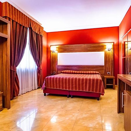 Marcantonio Hotel Джульяно-ин-Кампанья Экстерьер фото
