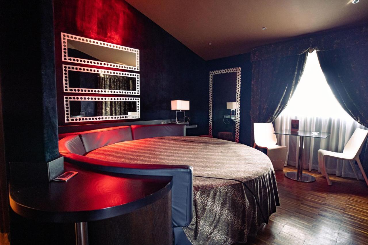 Marcantonio Hotel Джульяно-ин-Кампанья Экстерьер фото